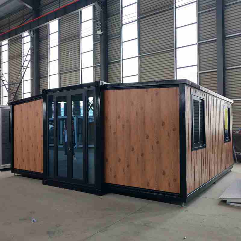 Innenansicht eines expandierten 40-Fuß-erweiterbaren Fertighauses mit offenem Wohn-Küchenbereich – Produktion eines Premium-Herstellers für erweiterbare Containerhäuser in China